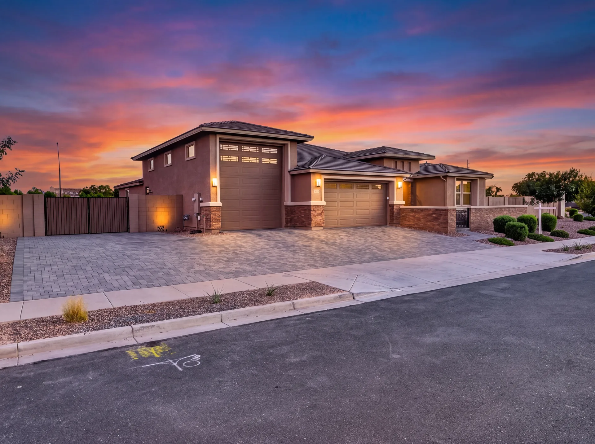 Estrella home photographed at blue hour