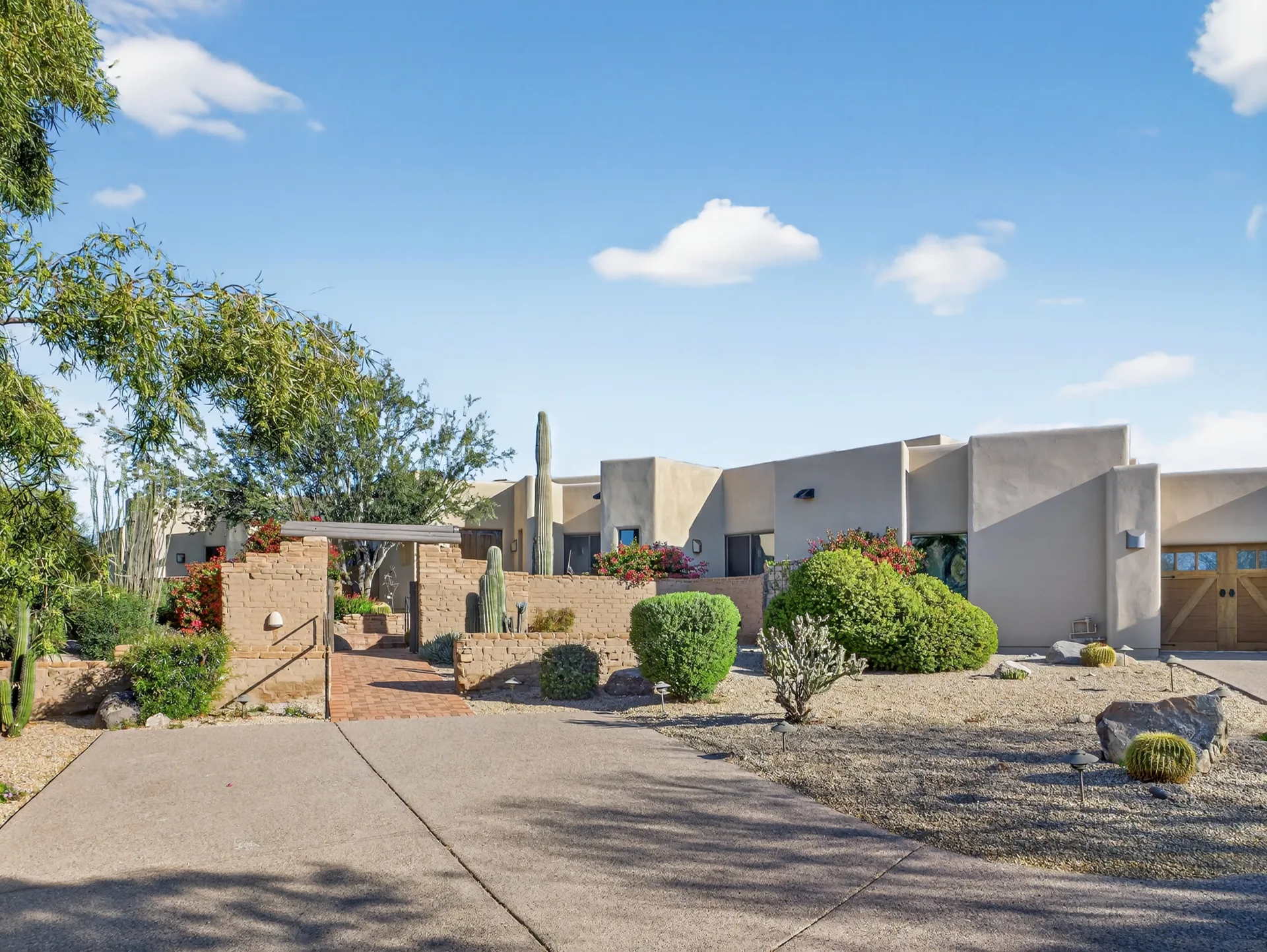 Modern desert home, daytime vs twilight — before